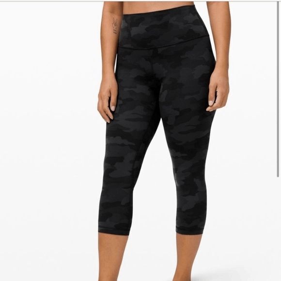Lululemon Wunder Under Crop | Black Camo - Picture 1 of 4